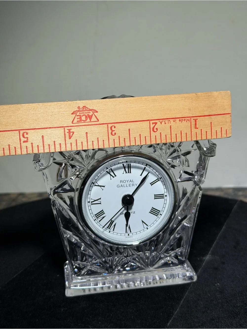 Royal Gallery 24% Lead Crystal Quartz Desk Clock Taiwan Mantel Clock